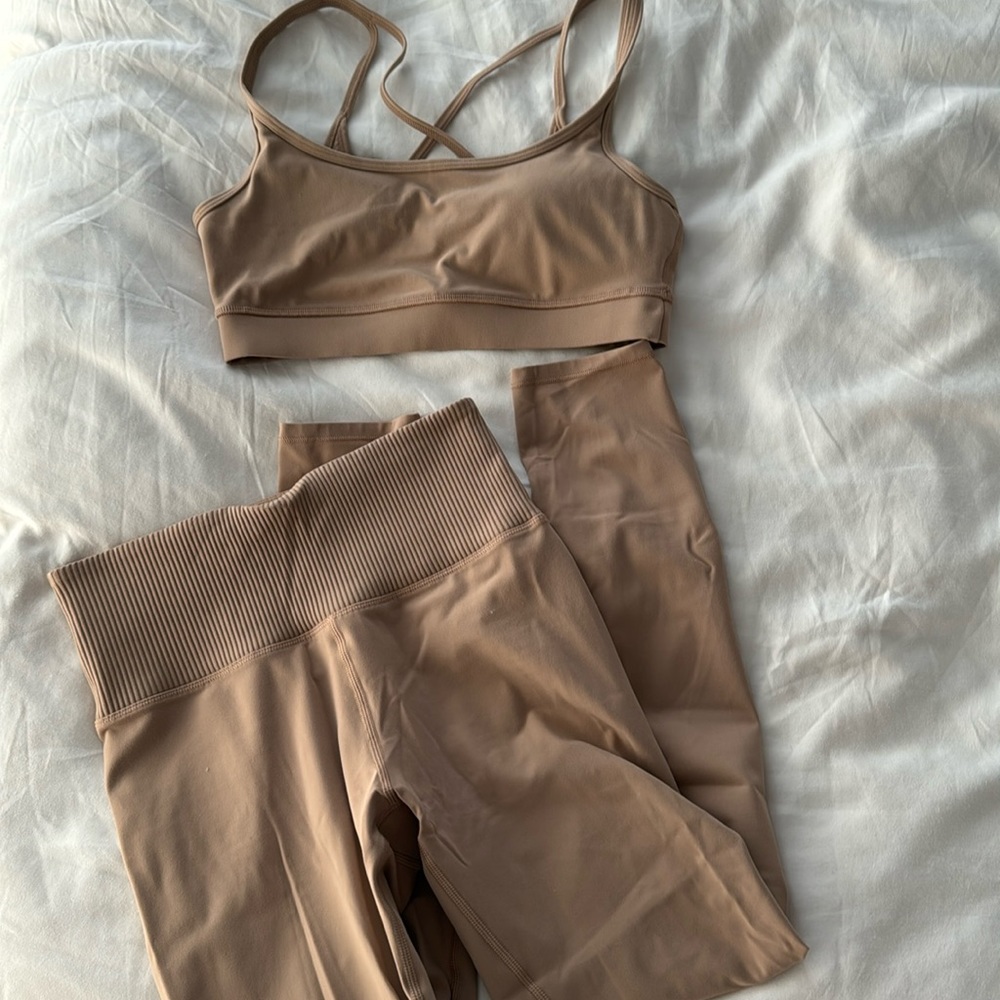 Vuori workout set